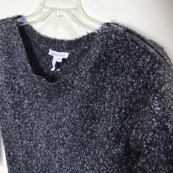 BCBG NWOT Tunic Sweater Dress Zippers Shoulders Knit Soft Minimalist Tunic Top - Picture 3 of 8